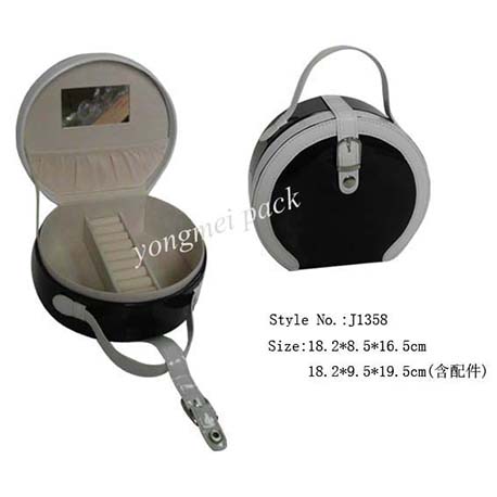 <strong>J1358</strong><br />